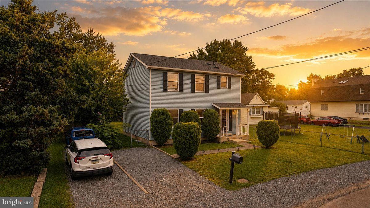 2836 Marion Avenue, Bensalem
