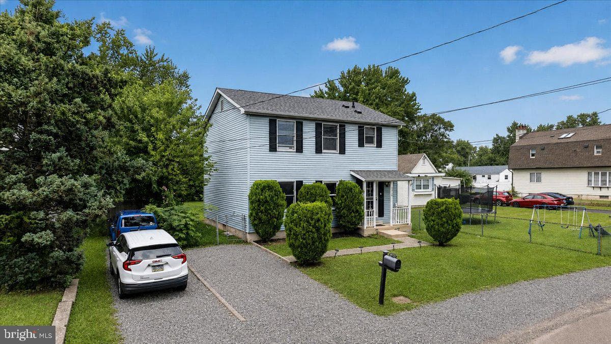 2836 Marion Avenue photo 5