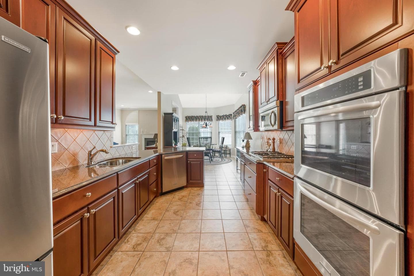 282 Willow Drive photo 18