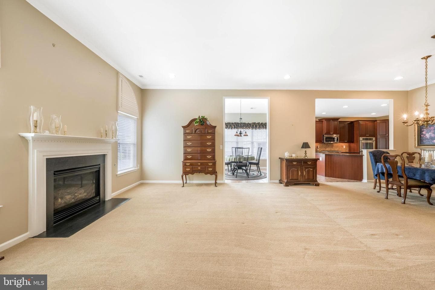 282 Willow Drive photo 9
