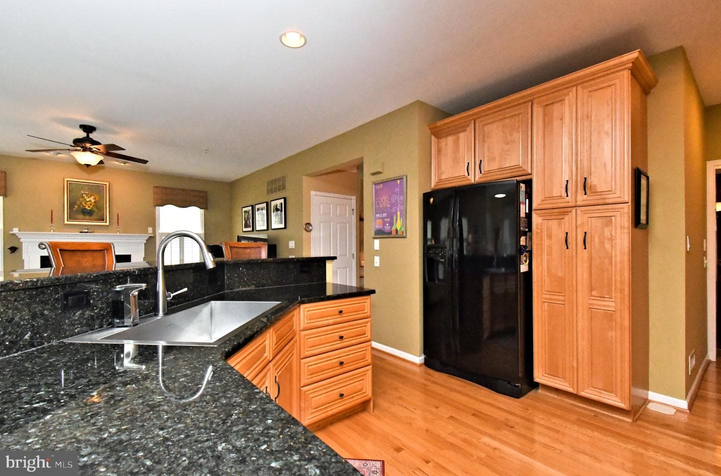 142 Cambridge Place photo 32