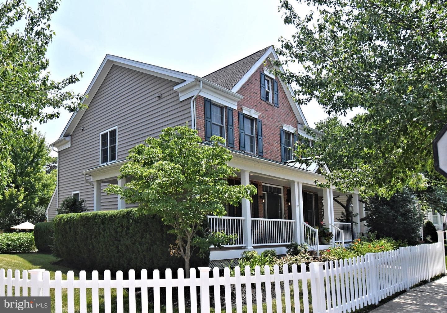 142 Cambridge Place photo 5