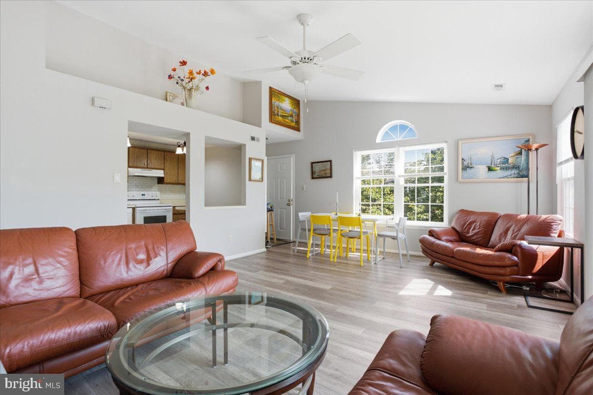 2606 Beacon Hill Drive photo 8