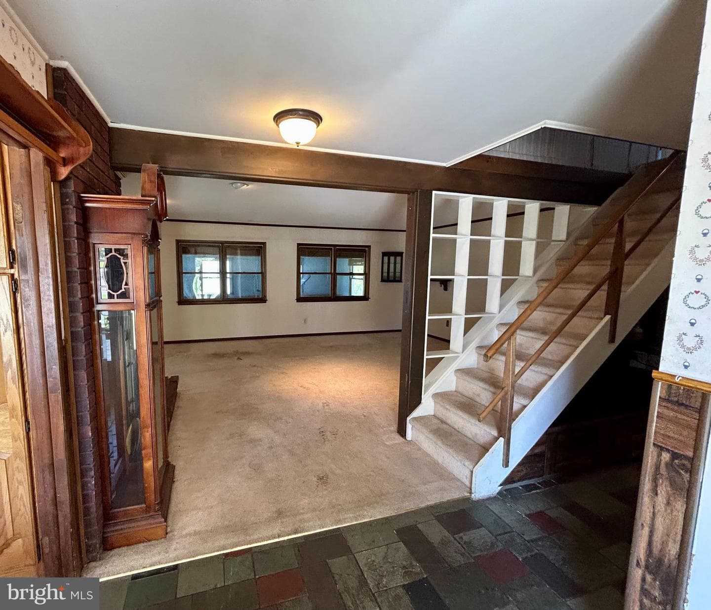 43 Falcon Road photo 3