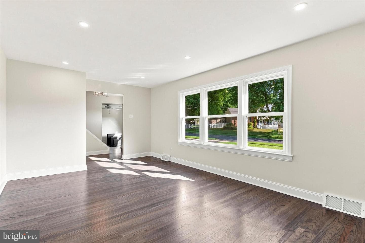 450 Coldspring Road photo 5