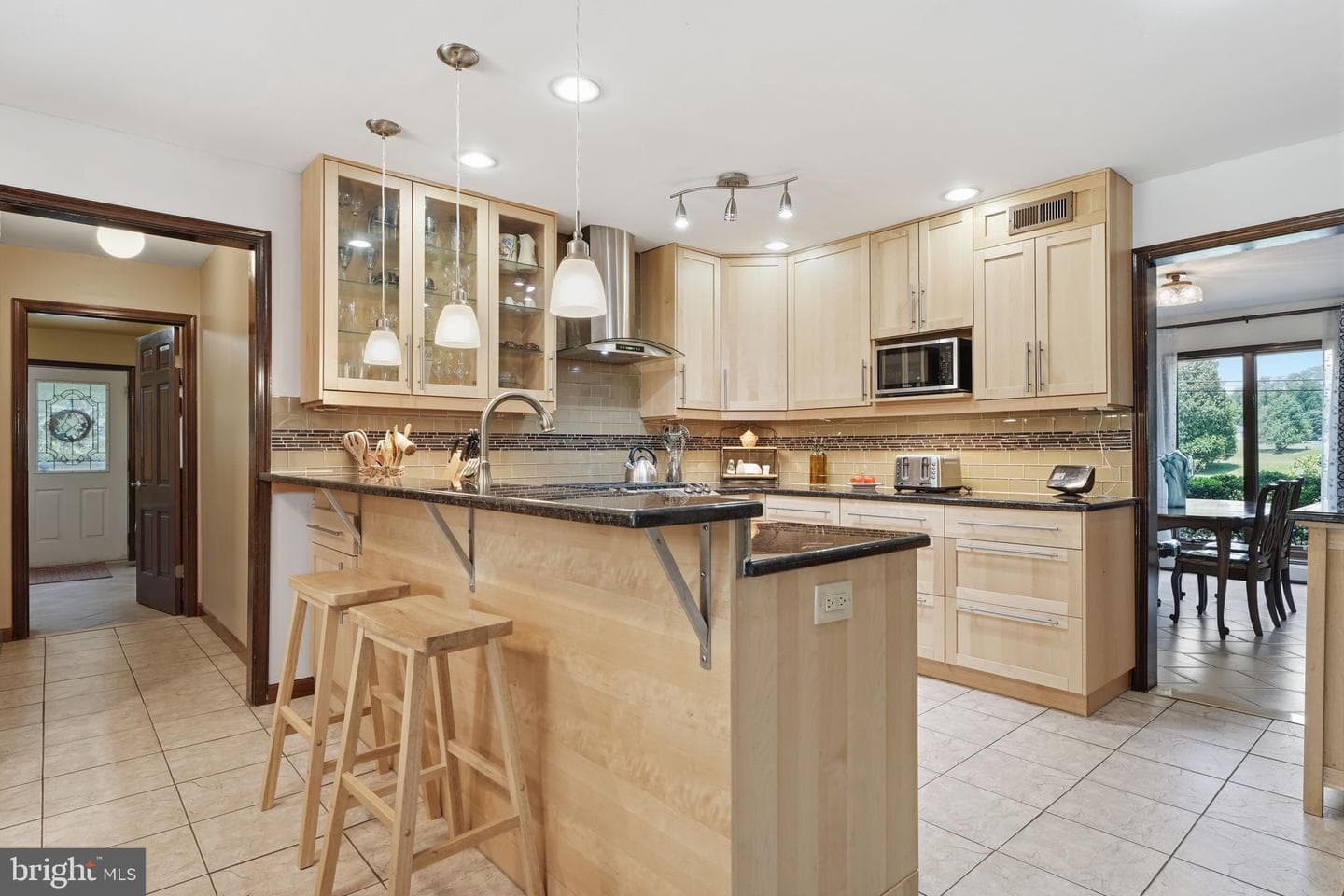 560 Lower Holland Road photo 10