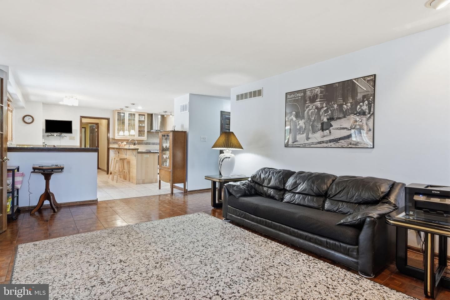 560 Lower Holland Road photo 16