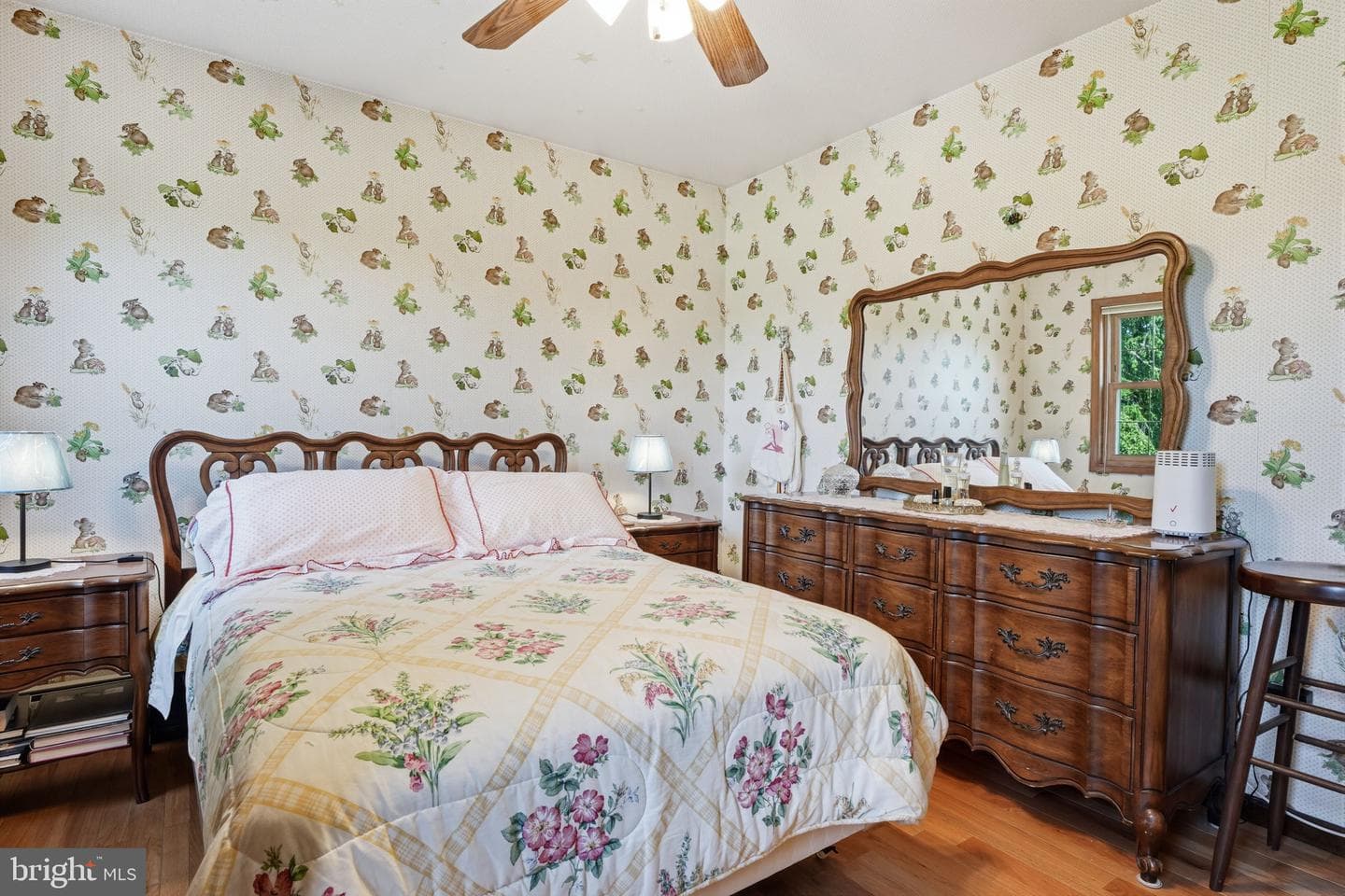 560 Lower Holland Road photo 39