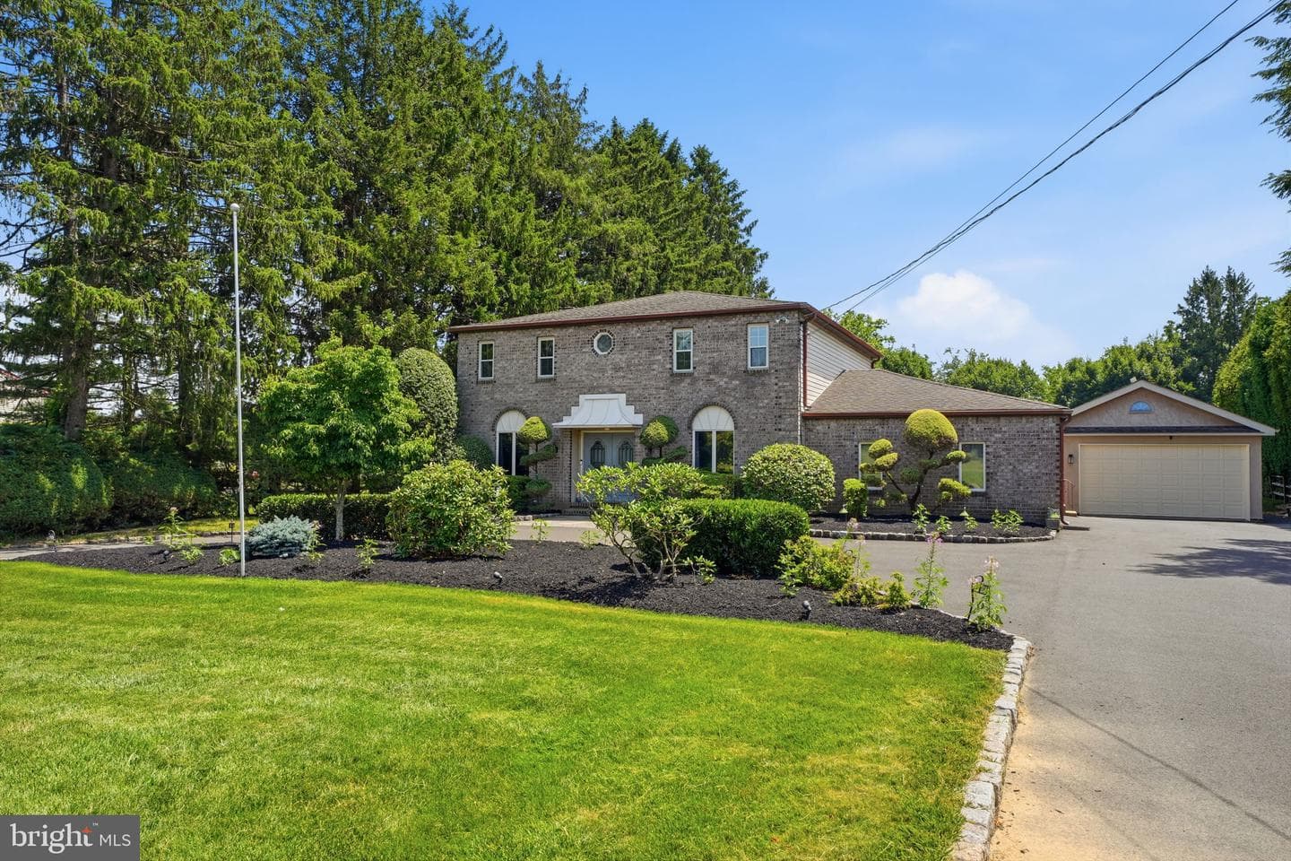560 Lower Holland Road photo 49
