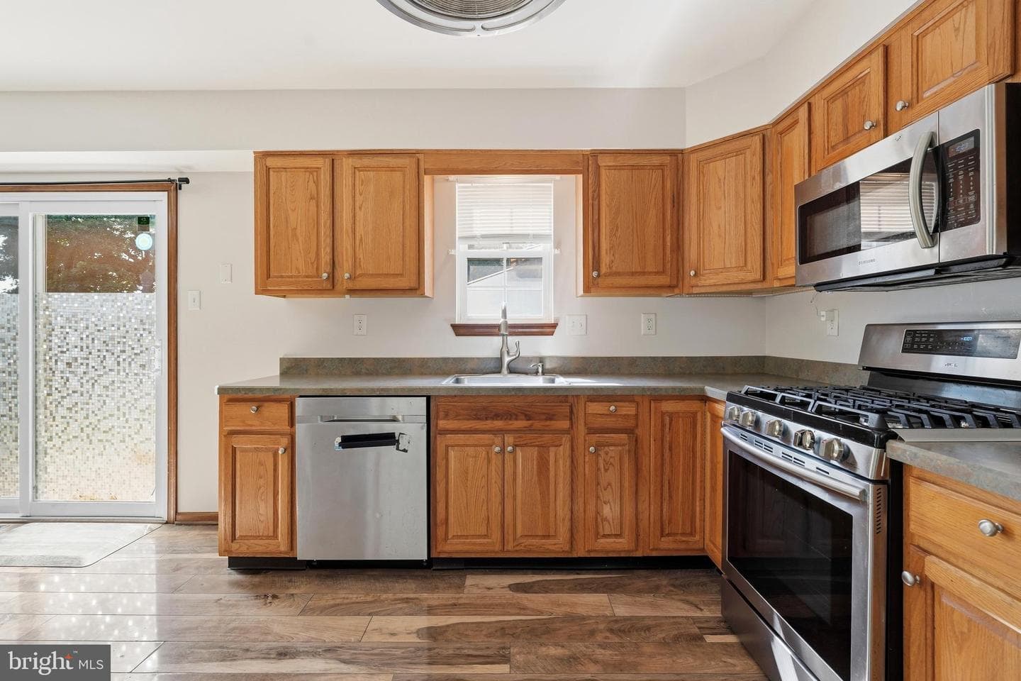 289 Madison Avenue photo 14
