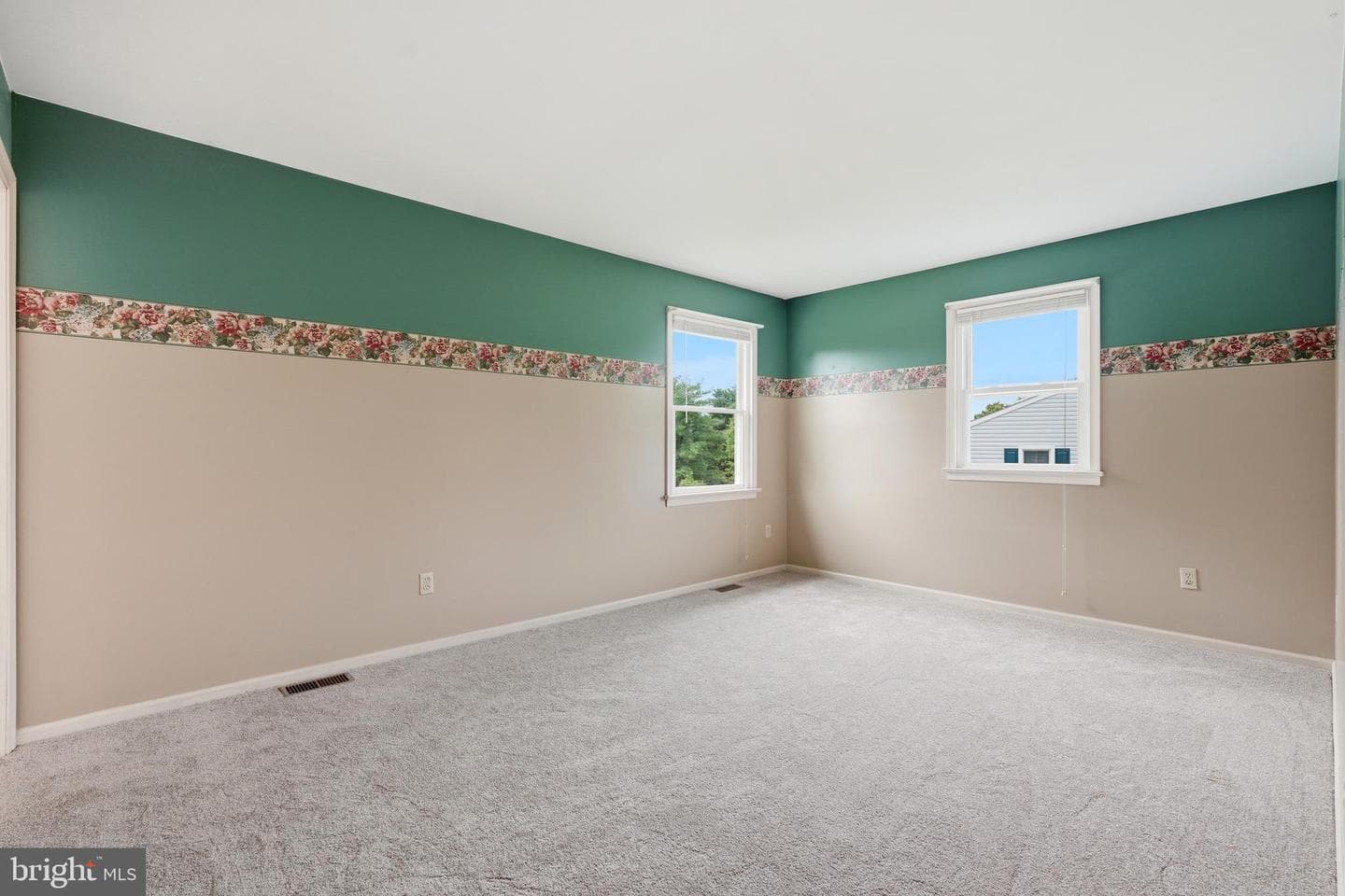 104 Noble Drive photo 8