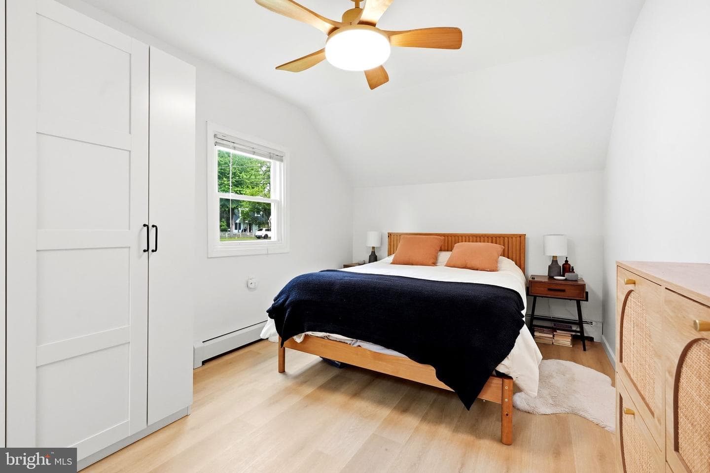 135 Longshore Avenue photo 11