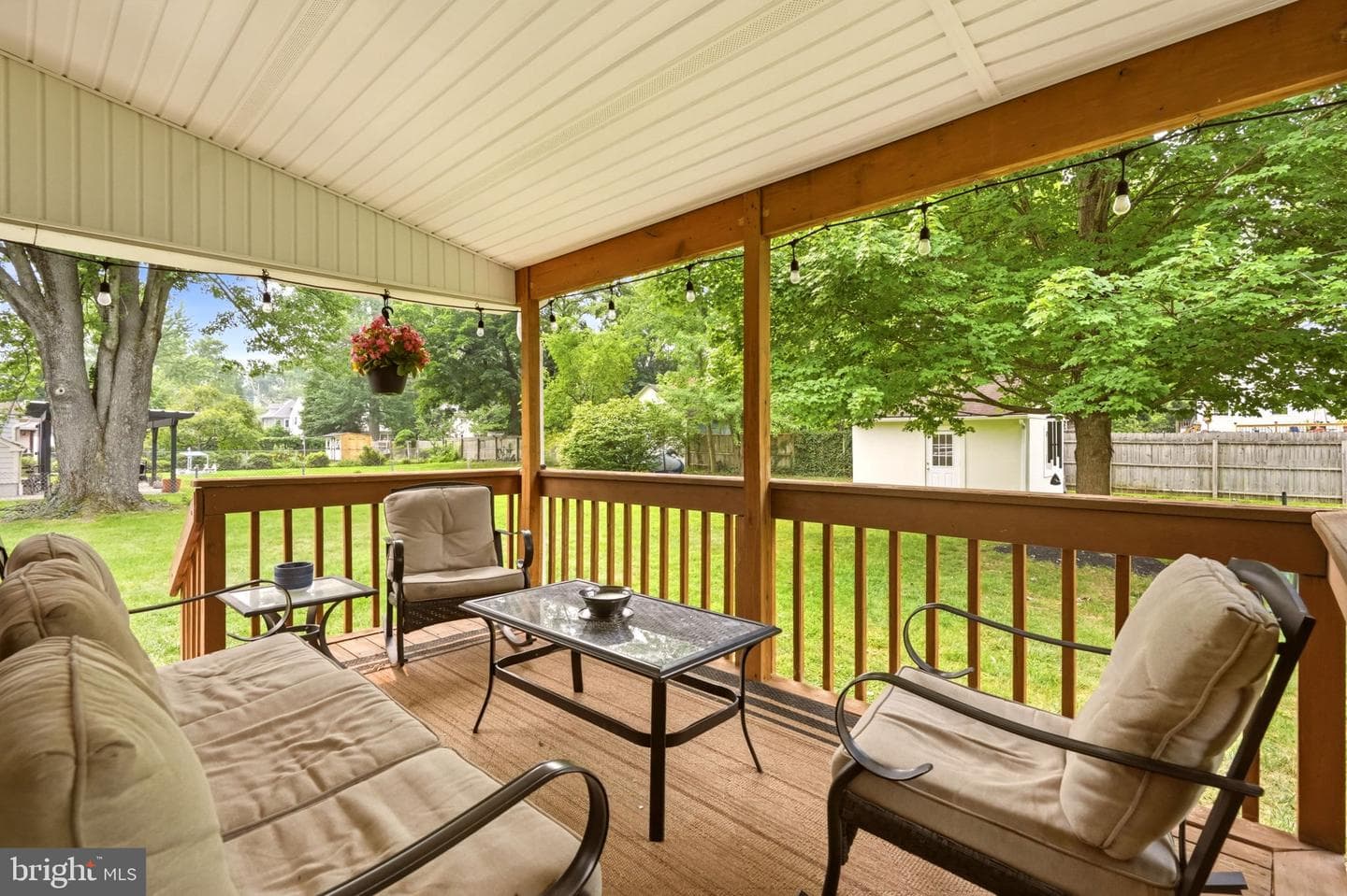 135 Longshore Avenue photo 24