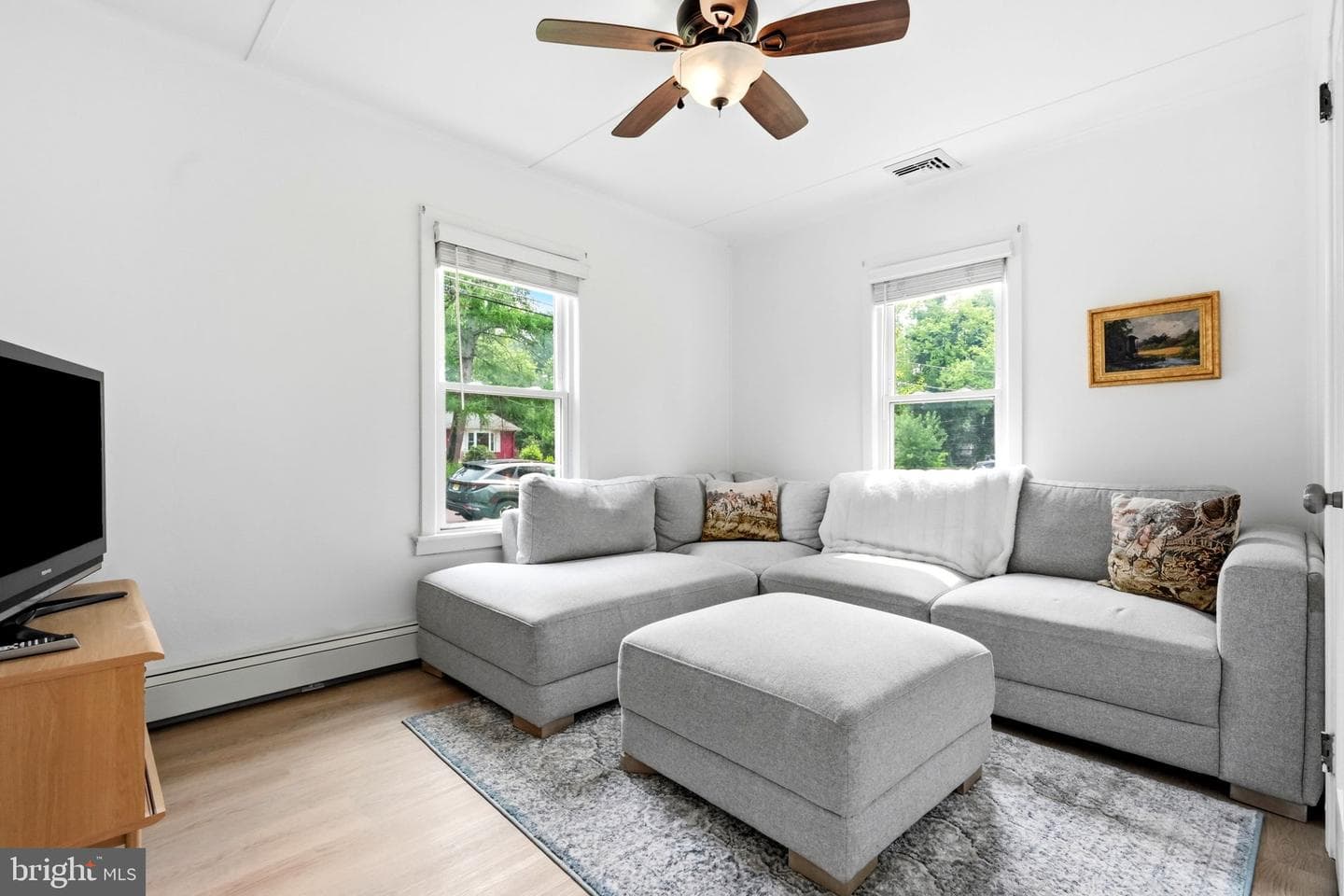 135 Longshore Avenue photo 8