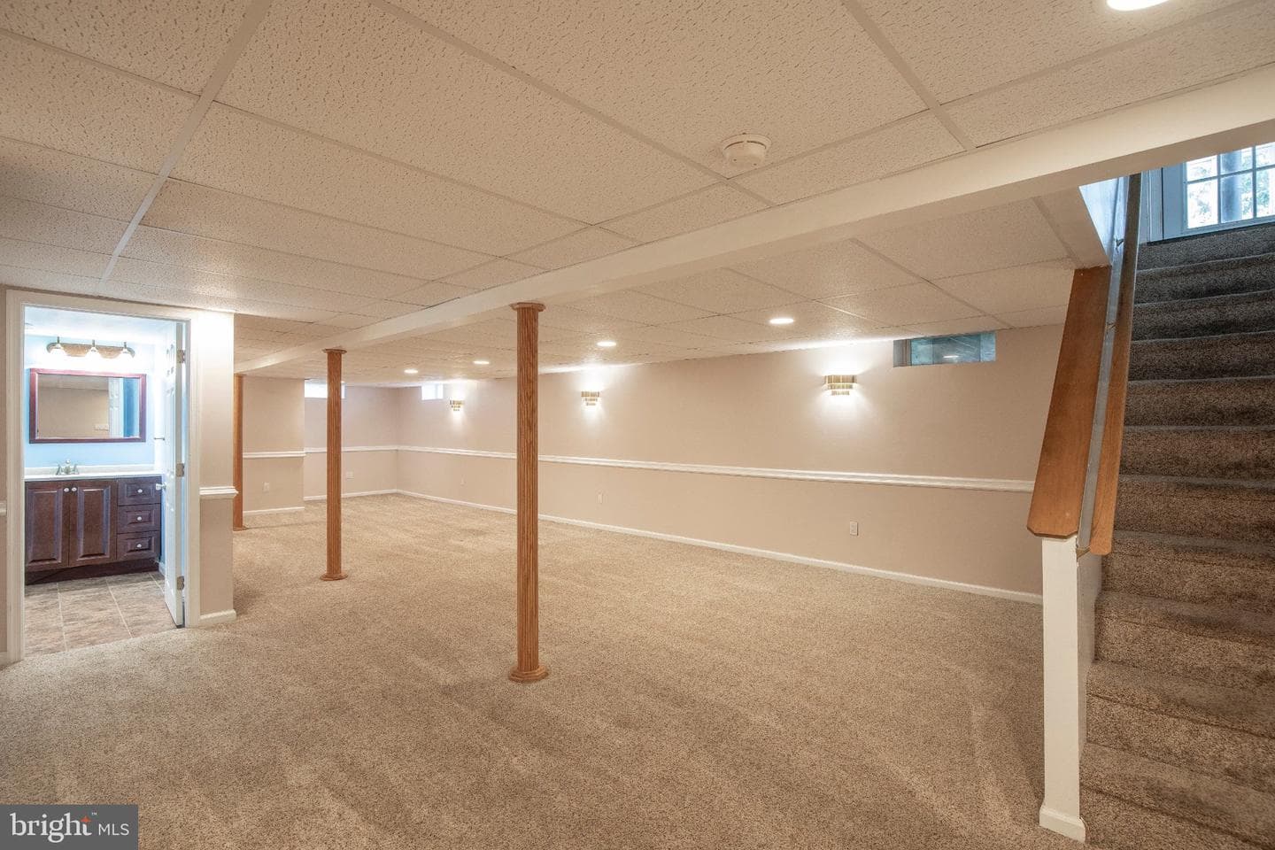 772 Clifford Street photo 30