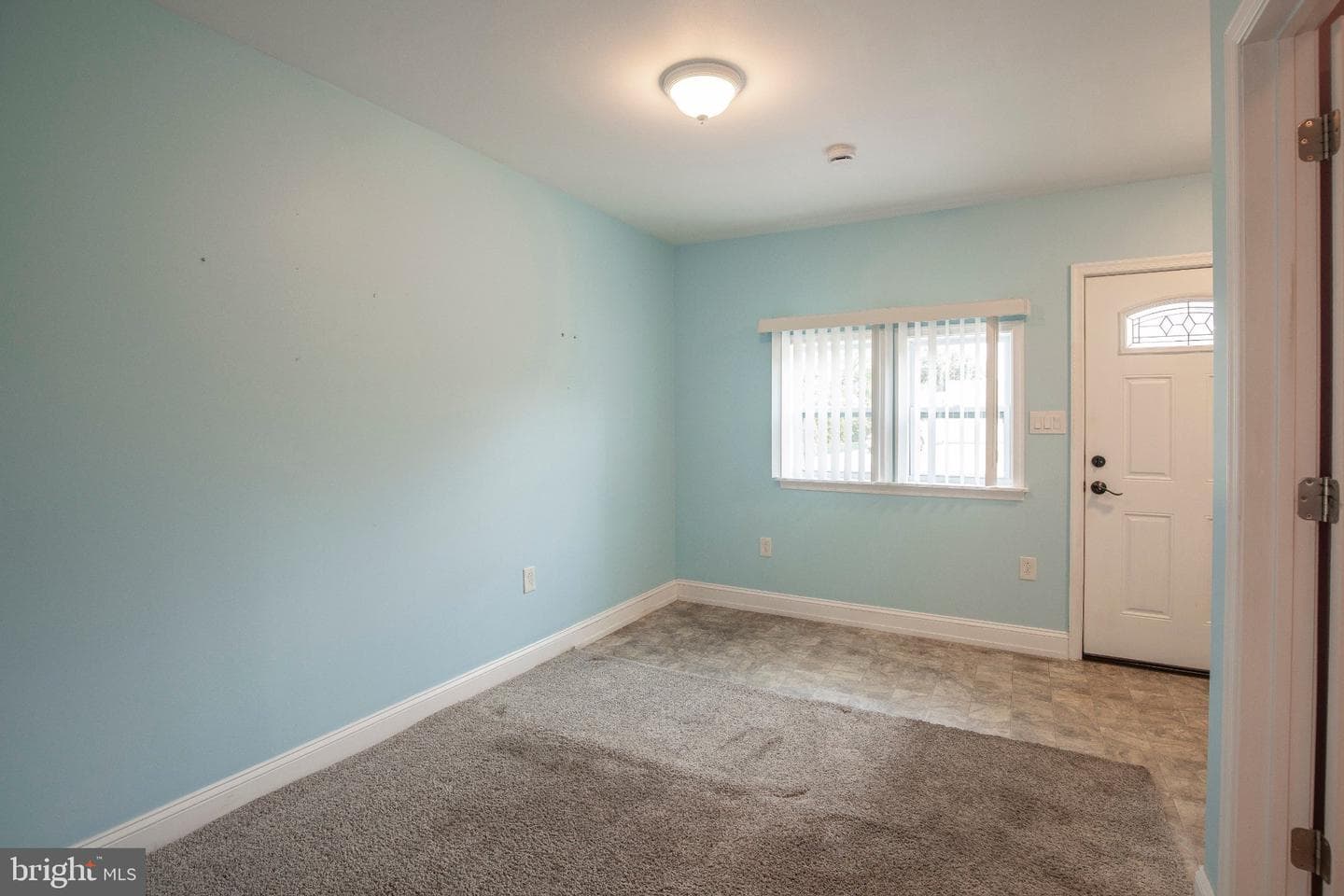 772 Clifford Street photo 47