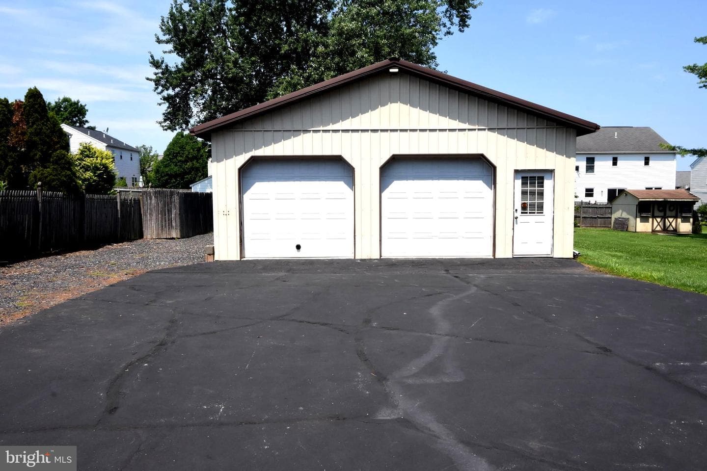 571 Township Line Road photo 4