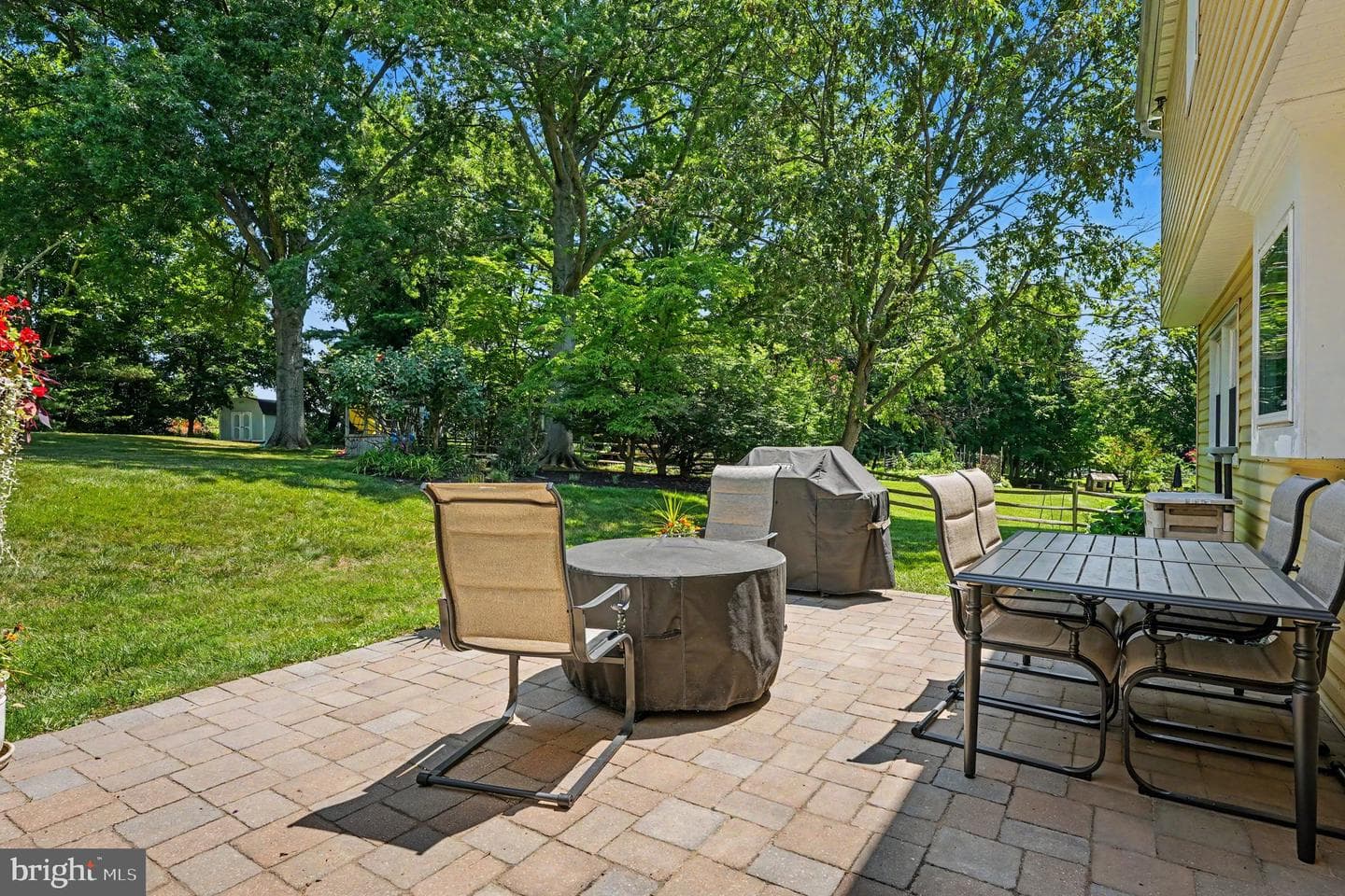161 Andrew Dr photo 30