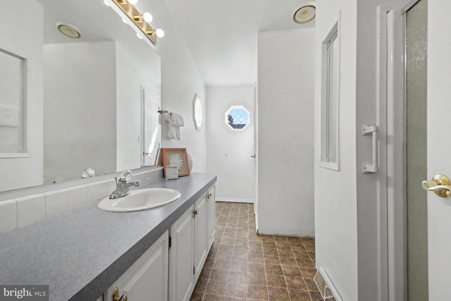 8 Williams Way photo 23