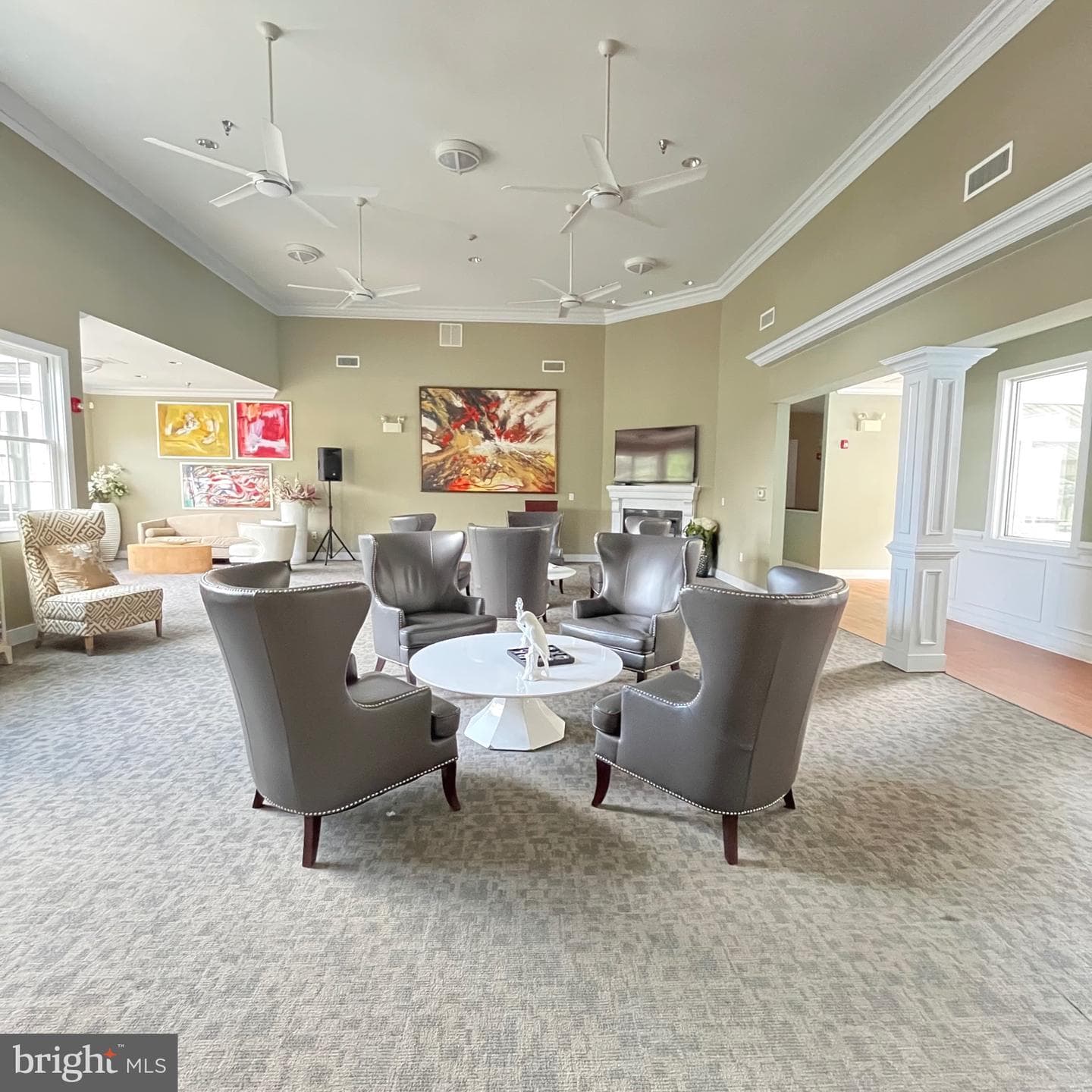2326 Meridian Blvd photo 37