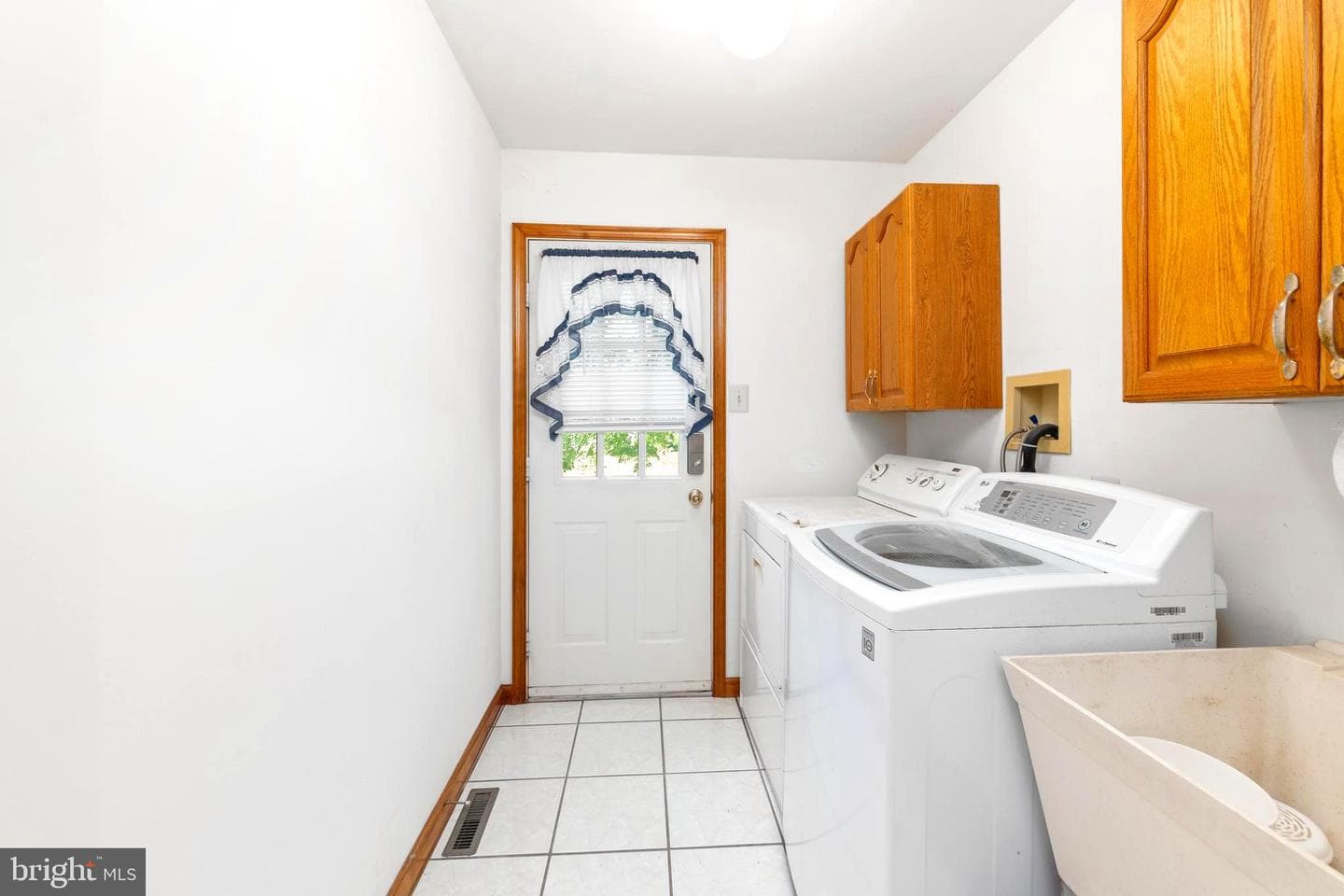 2050 Miller Road photo 20