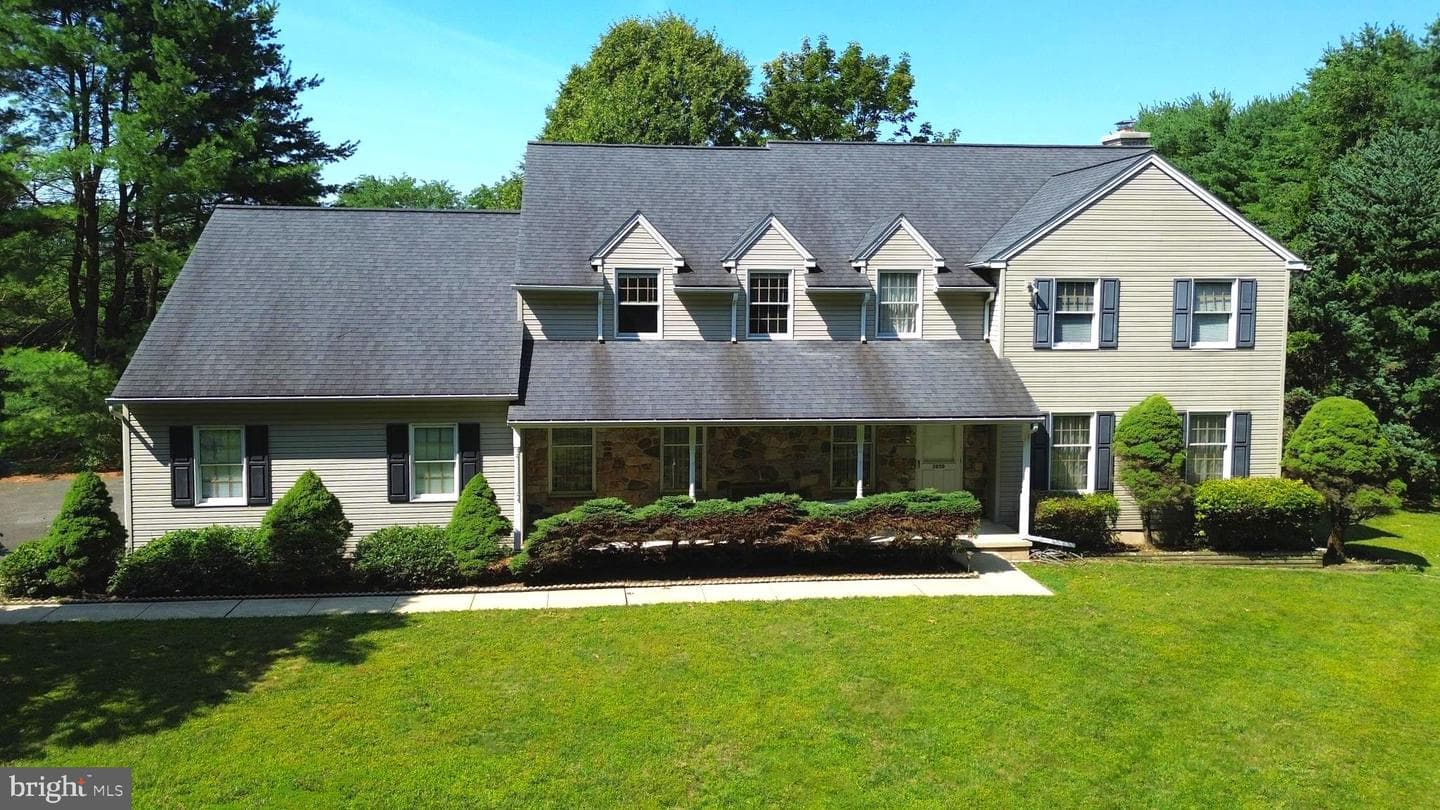 2050 Miller Road photo 4