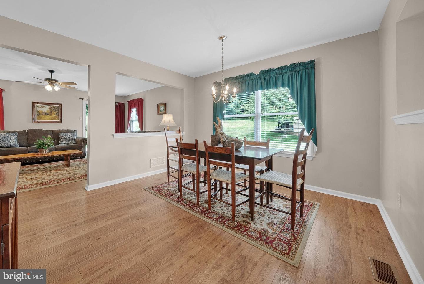 4582 Louise Saint Claire Drive photo 8