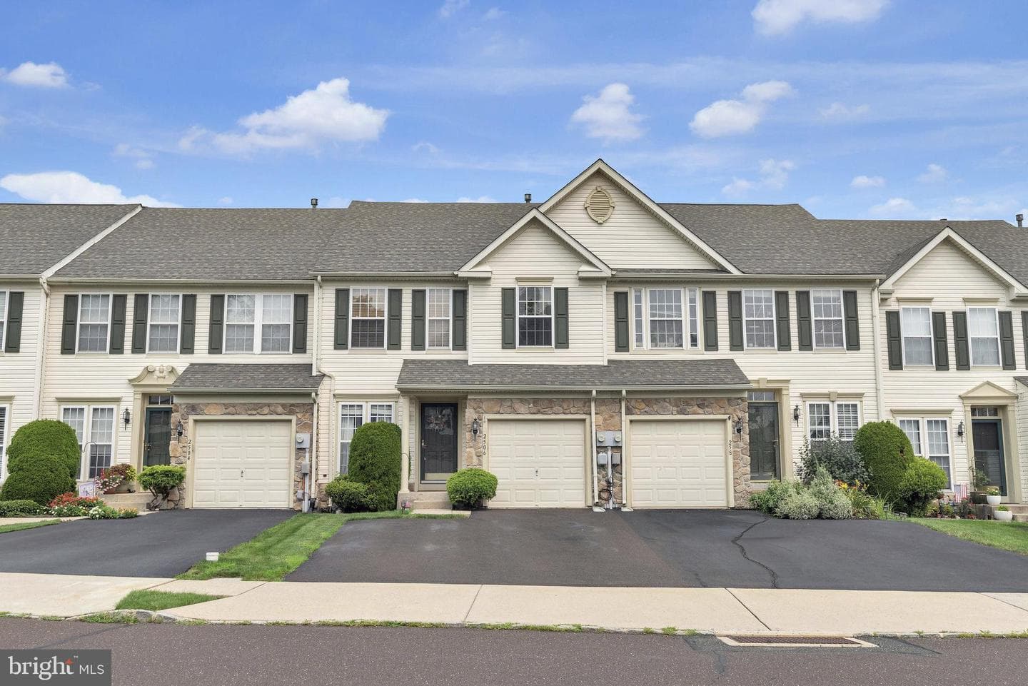 2506 Peachtree Drive photo 3