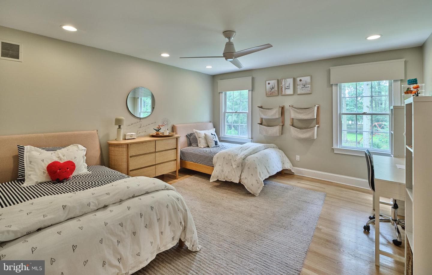 36 Timber Knoll Drive photo 32