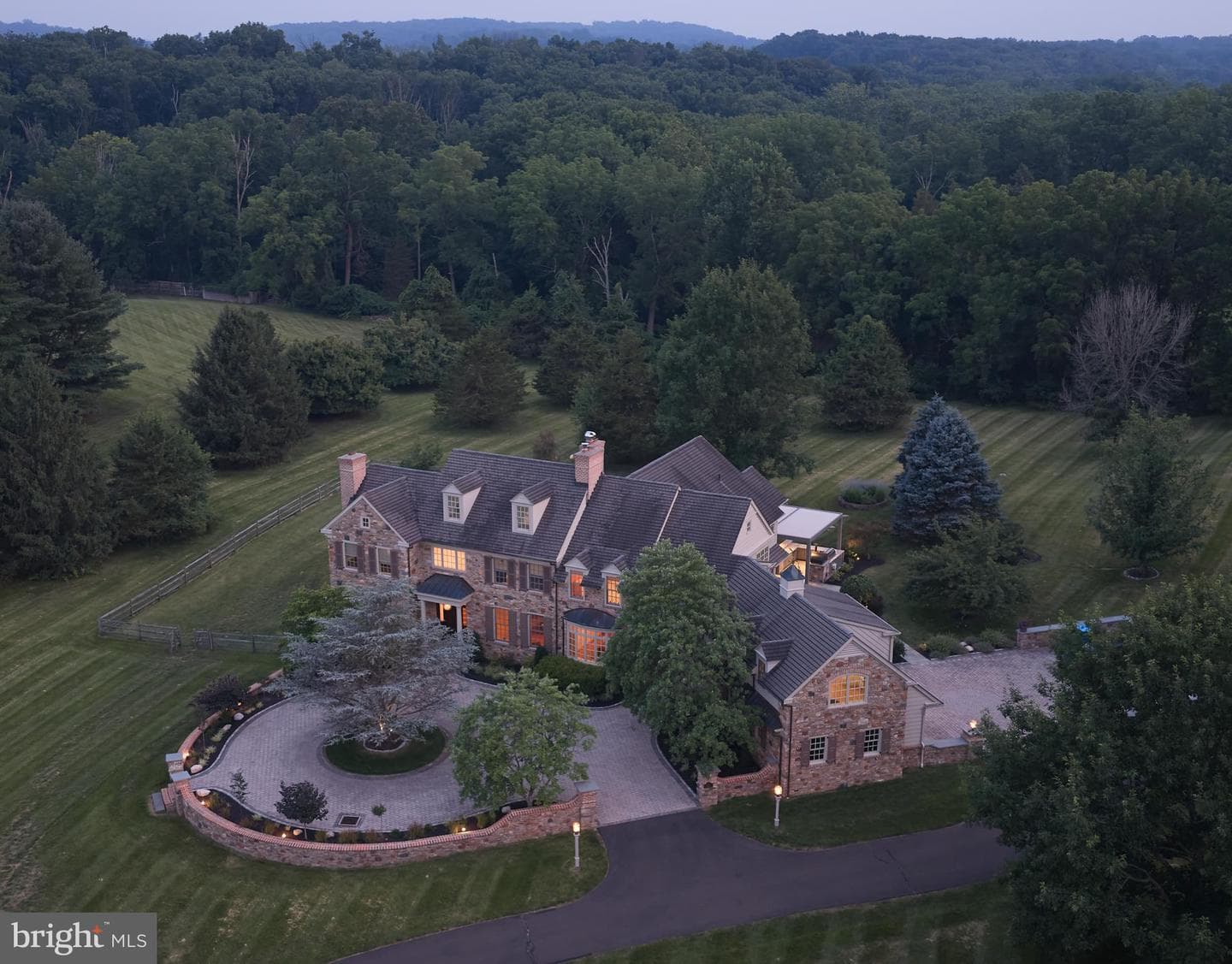 6020 Atkinson Road photo 6