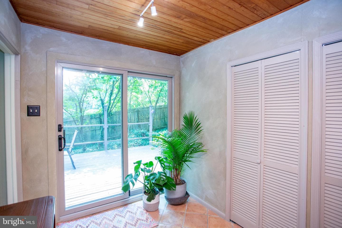 6475 Lower York Road photo 23