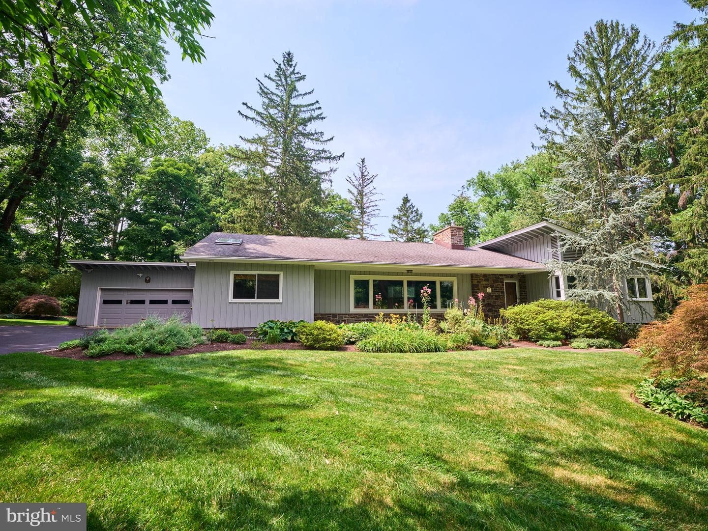 6783 Chapel Road photo 1