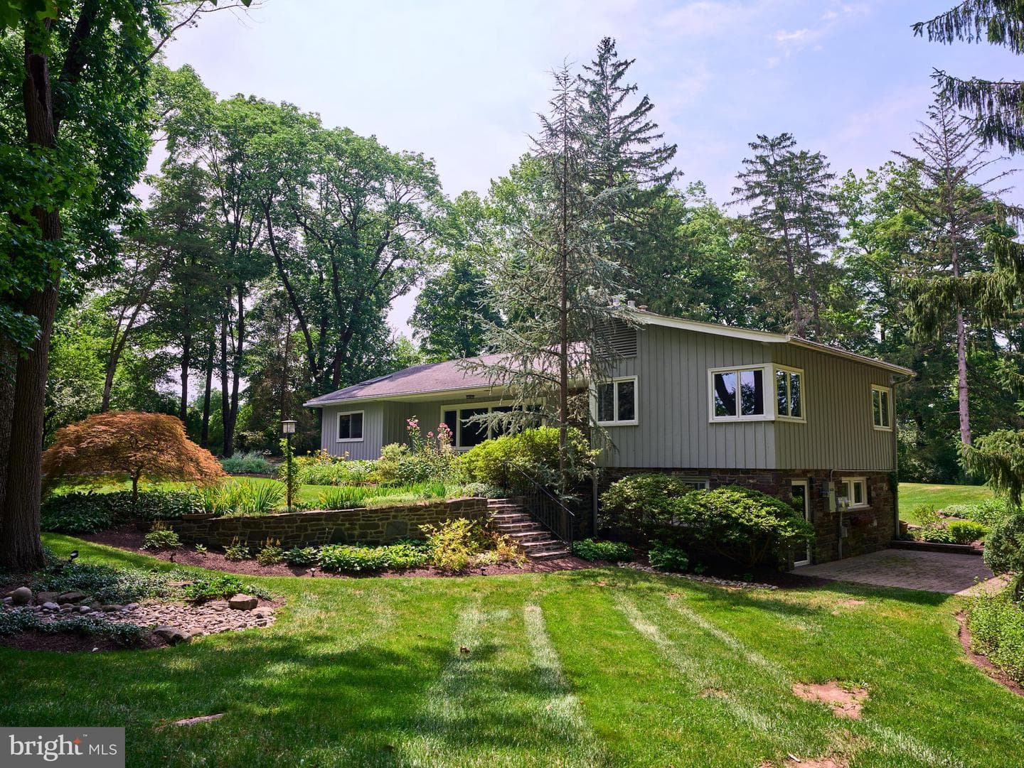 6783 Chapel Road photo 2