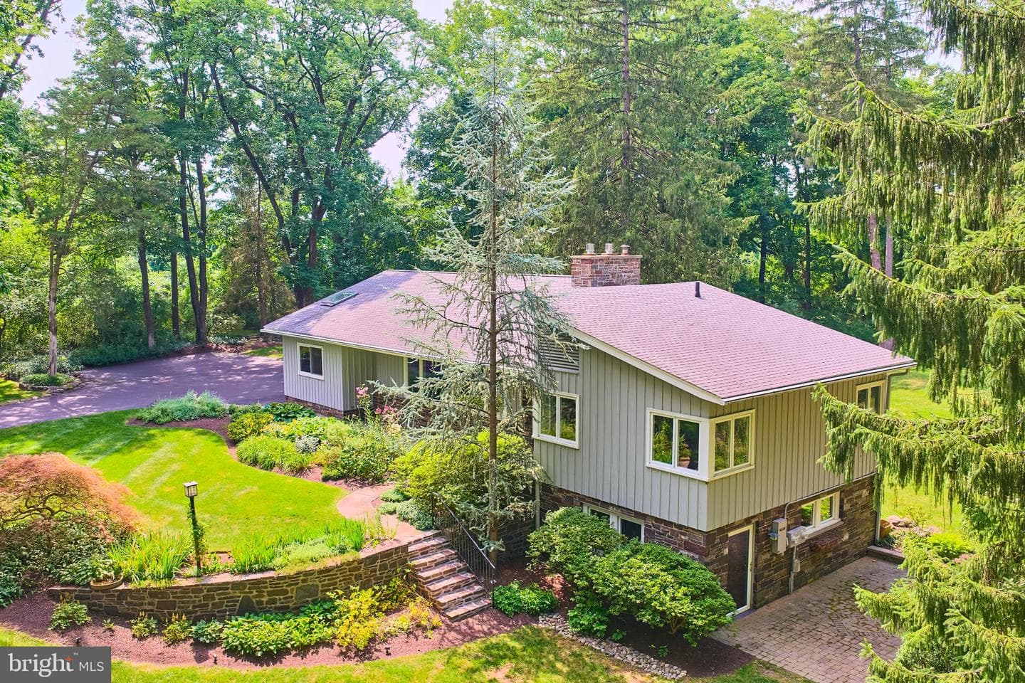 6783 Chapel Road photo 3