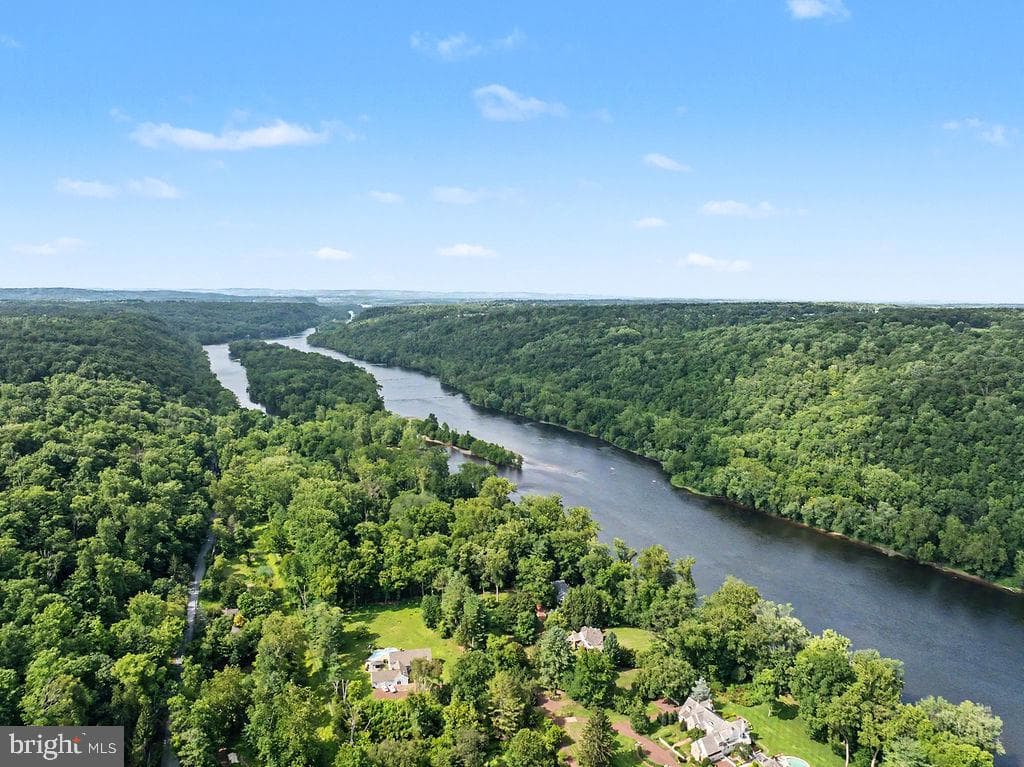 166 River photo 48