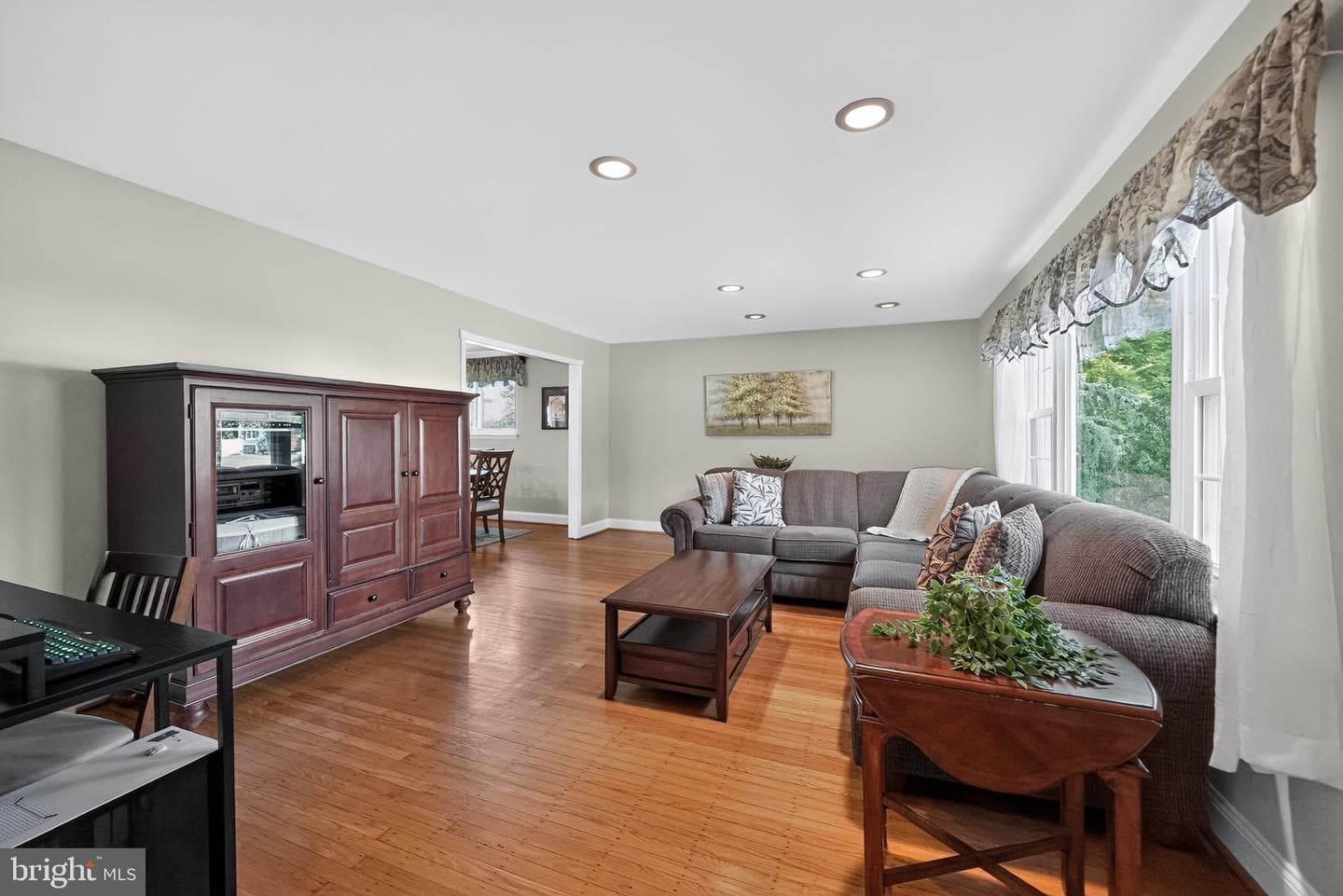 240 Beaver Road photo 5