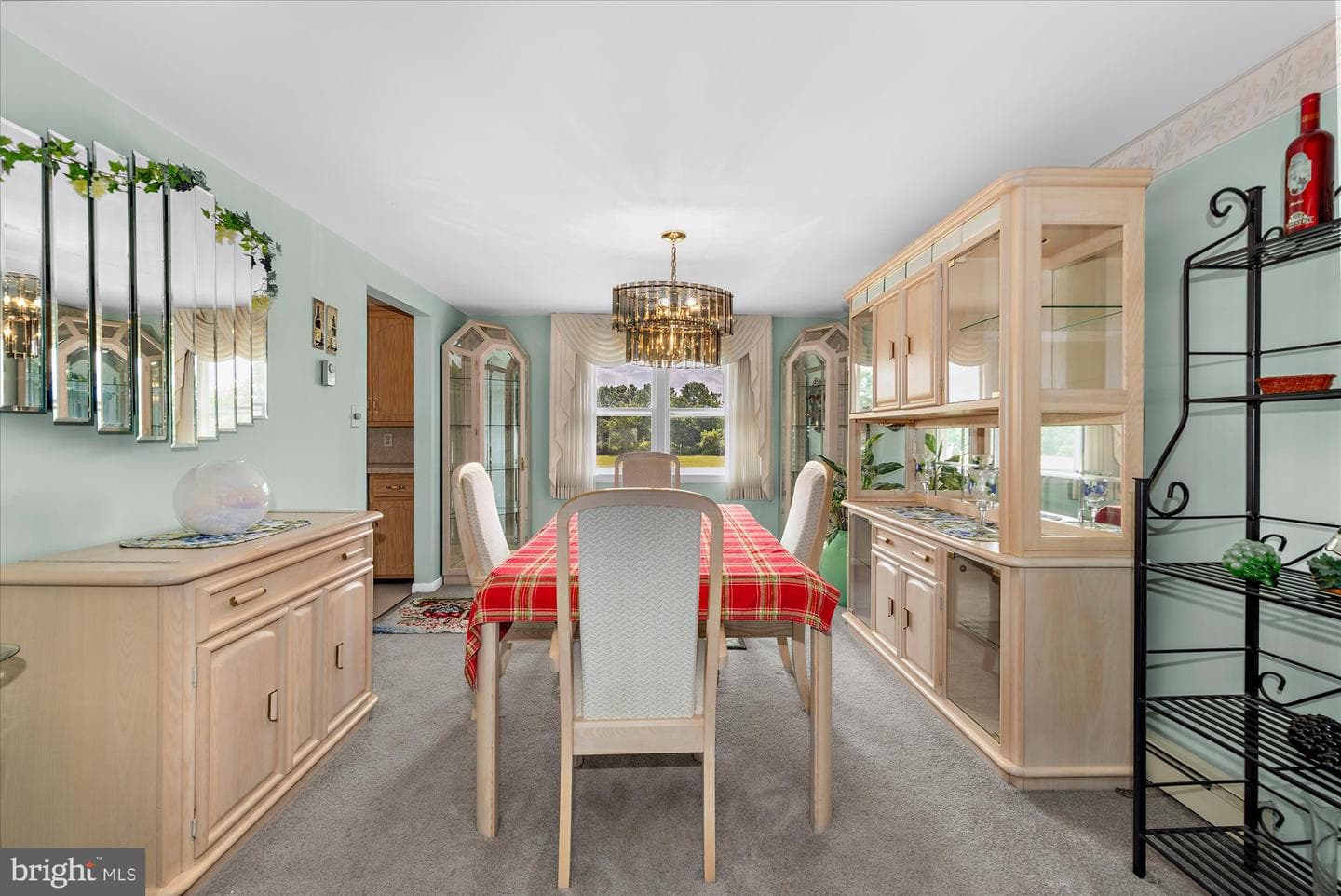 109 Roberts Avenue photo 8