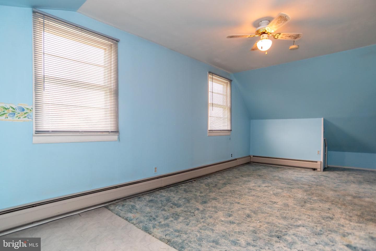 77 Cardinal Road photo 33