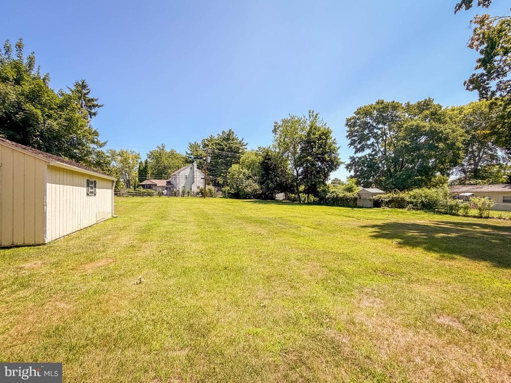 79 Charlotte Avenue photo 45