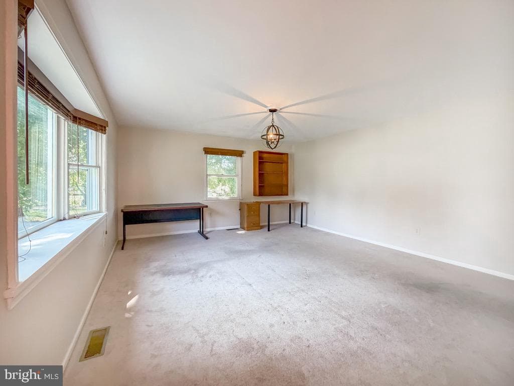 79 Charlotte Avenue photo 7