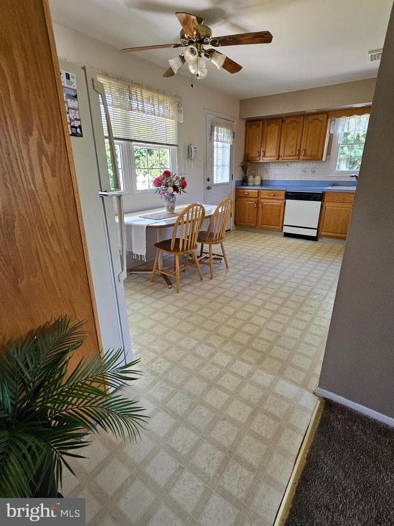 2015 Summit Avenue photo 4
