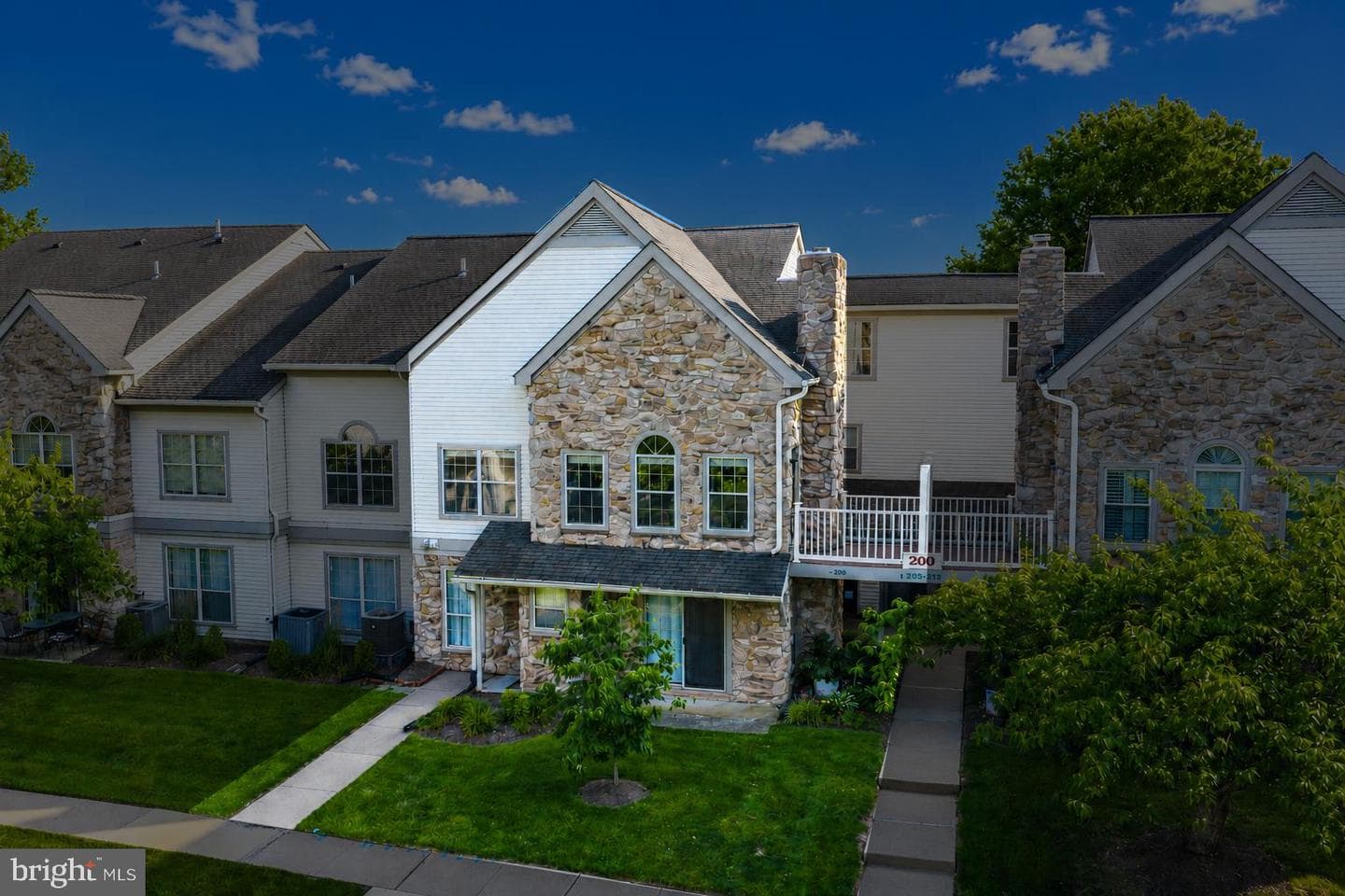 206 Remington Court photo 3