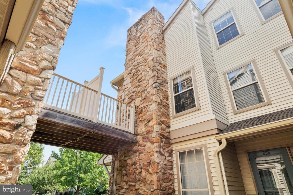 206 Remington Court photo 35