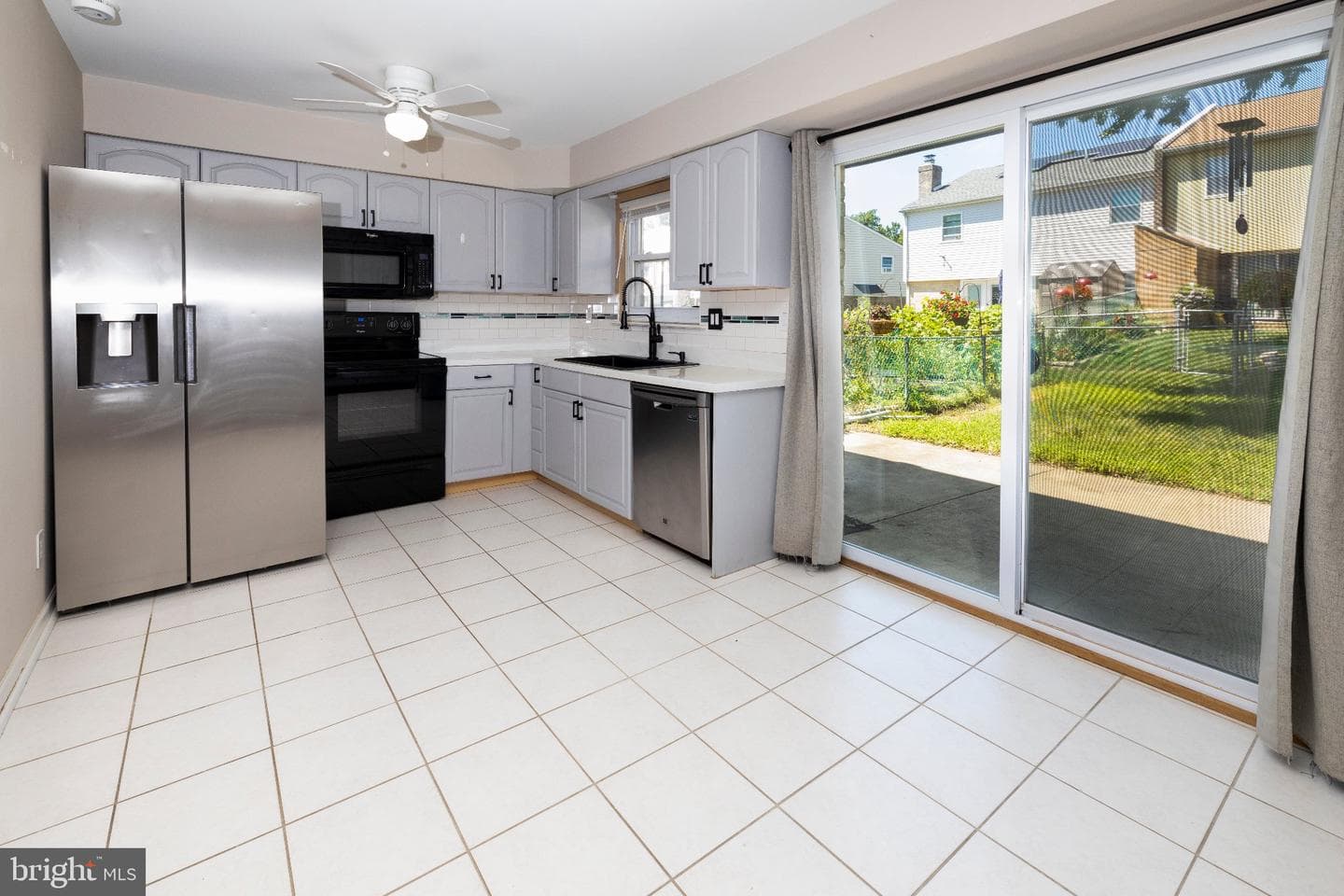 5120 Leeward photo 7