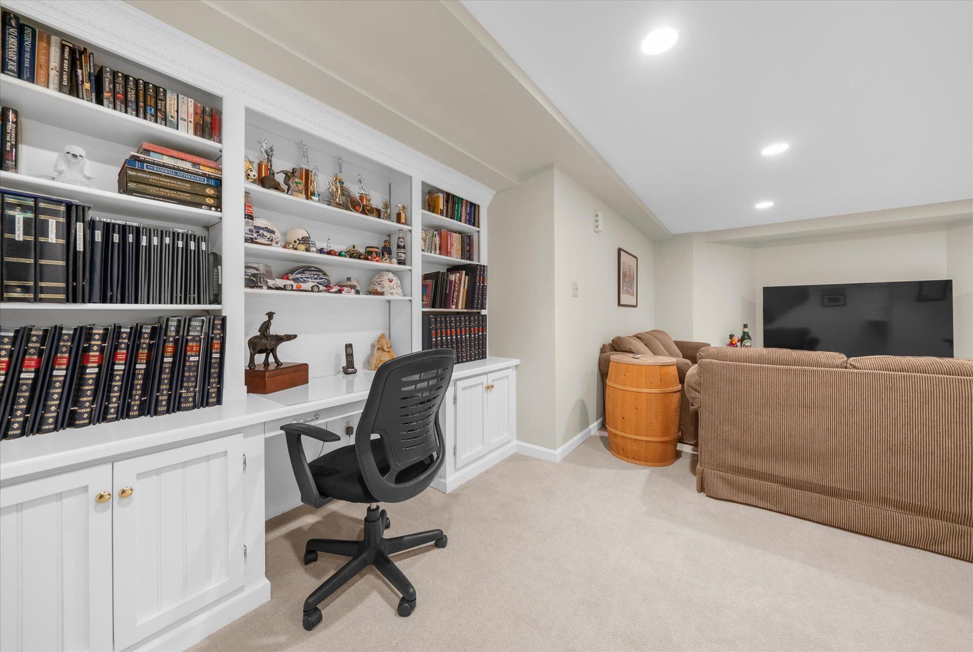 2028 Farmview Drive photo 41