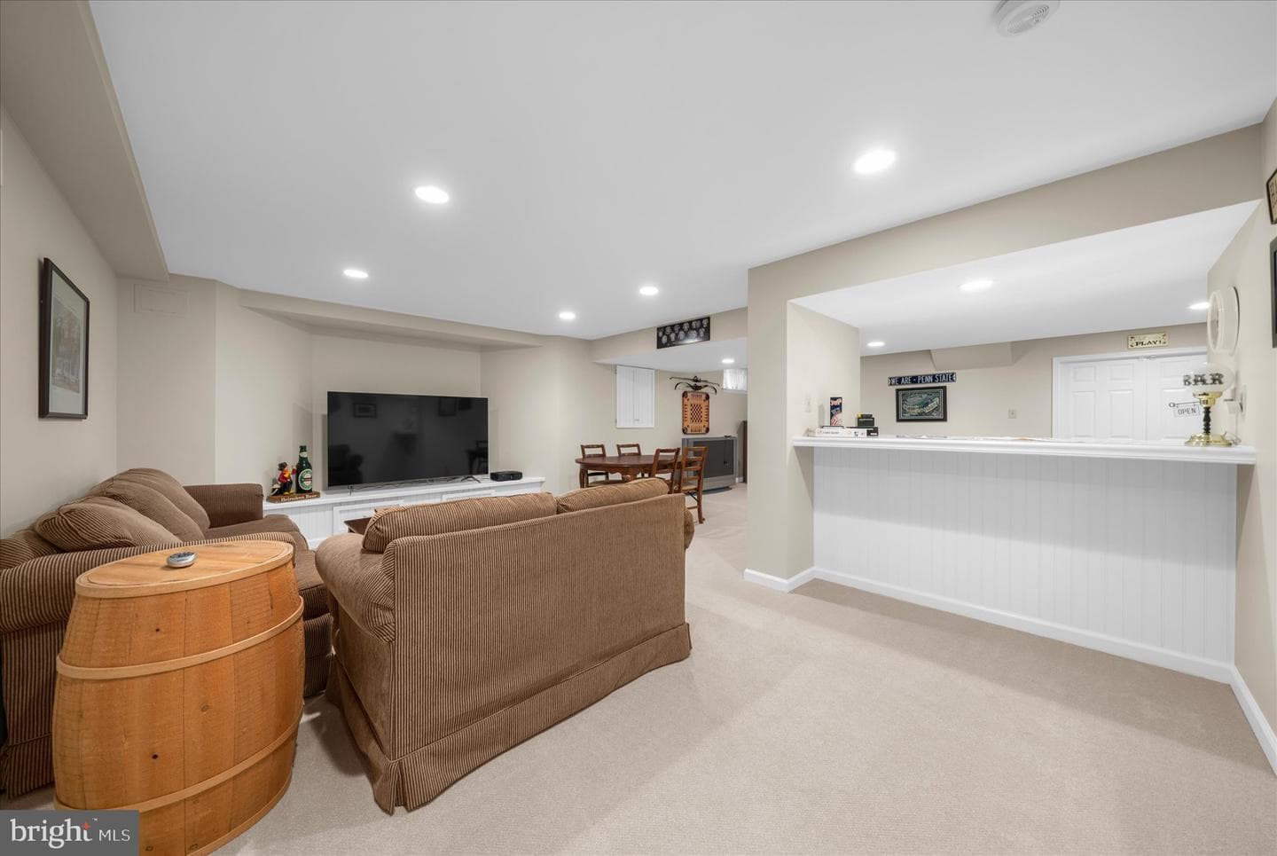 2028 Farmview Drive photo 42