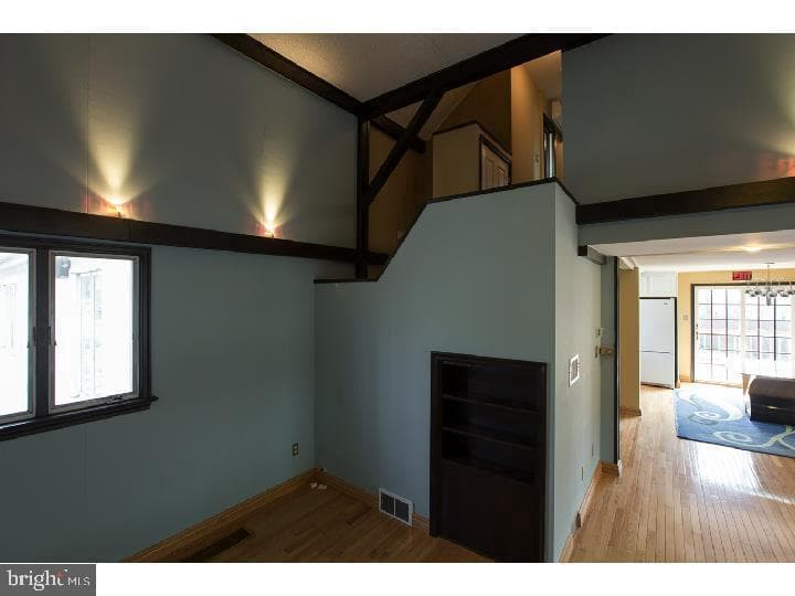 35 Beulah Road photo 7