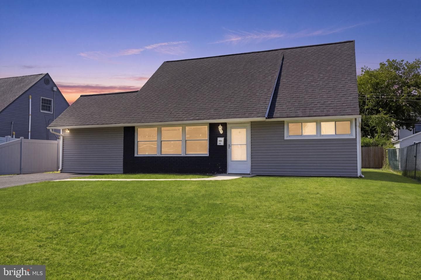 47 Mintleaf Road photo 1