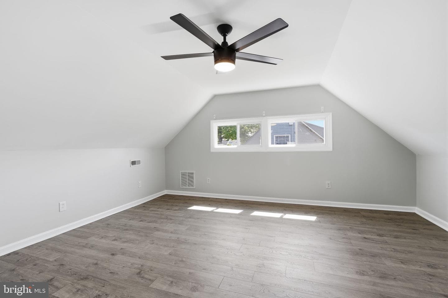 47 Mintleaf Road photo 17