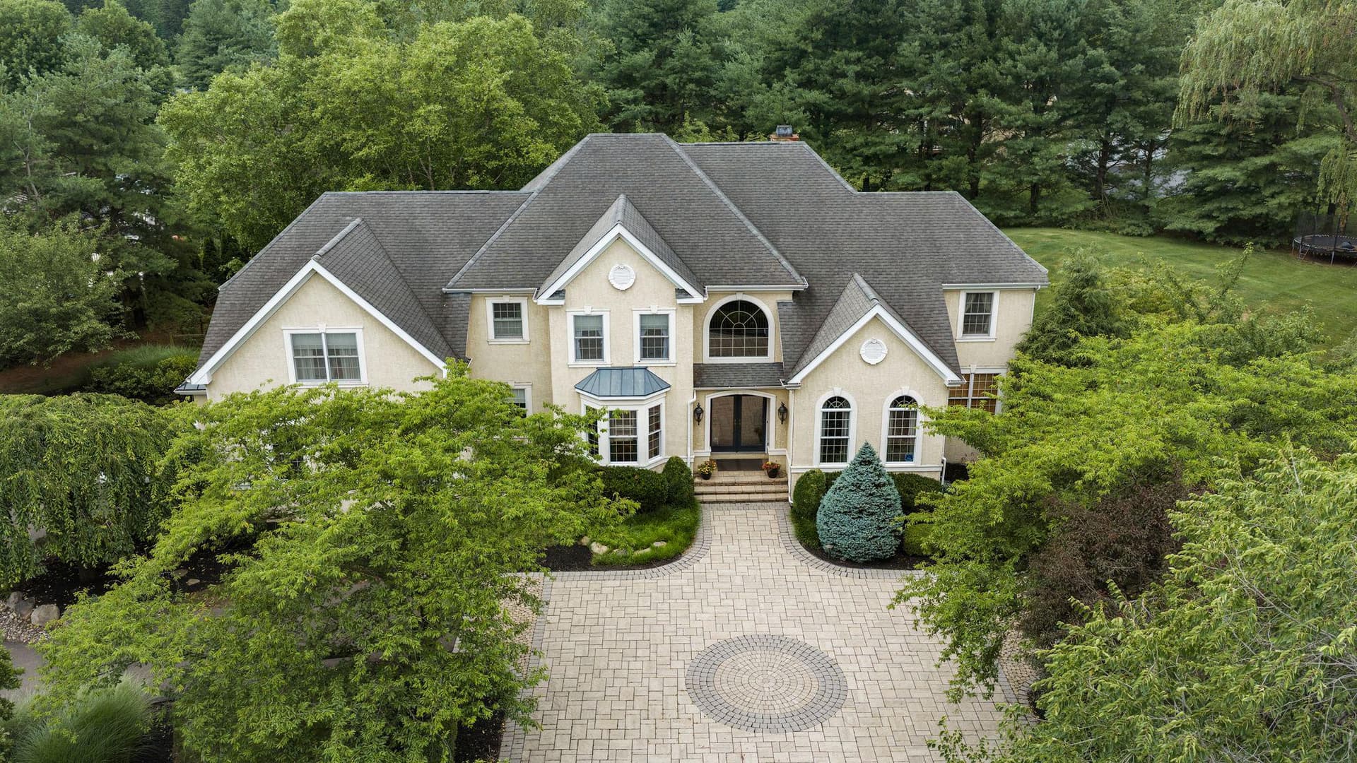 14 Longmeadow Street photo 1